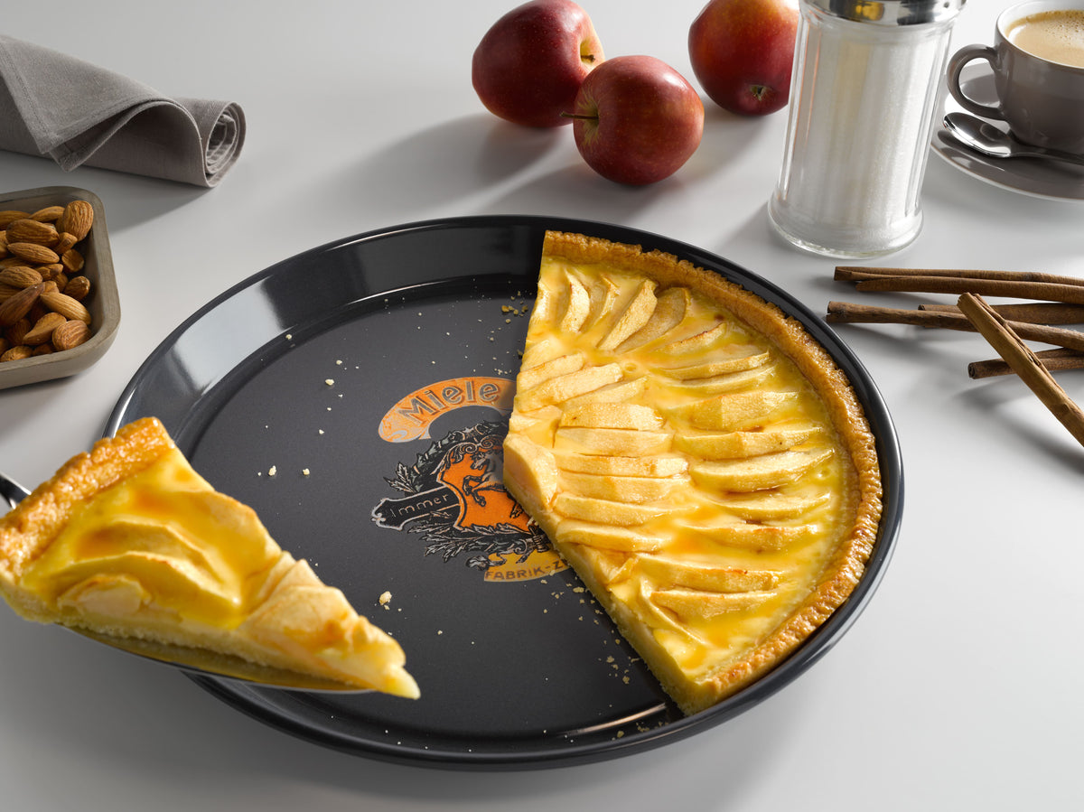 Miele Round baking tin Anthracite logo 9520730