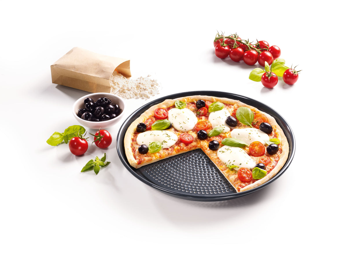 Miele HBFP 27-1 Round baking and AirFry tin, perforated - Part 10116800