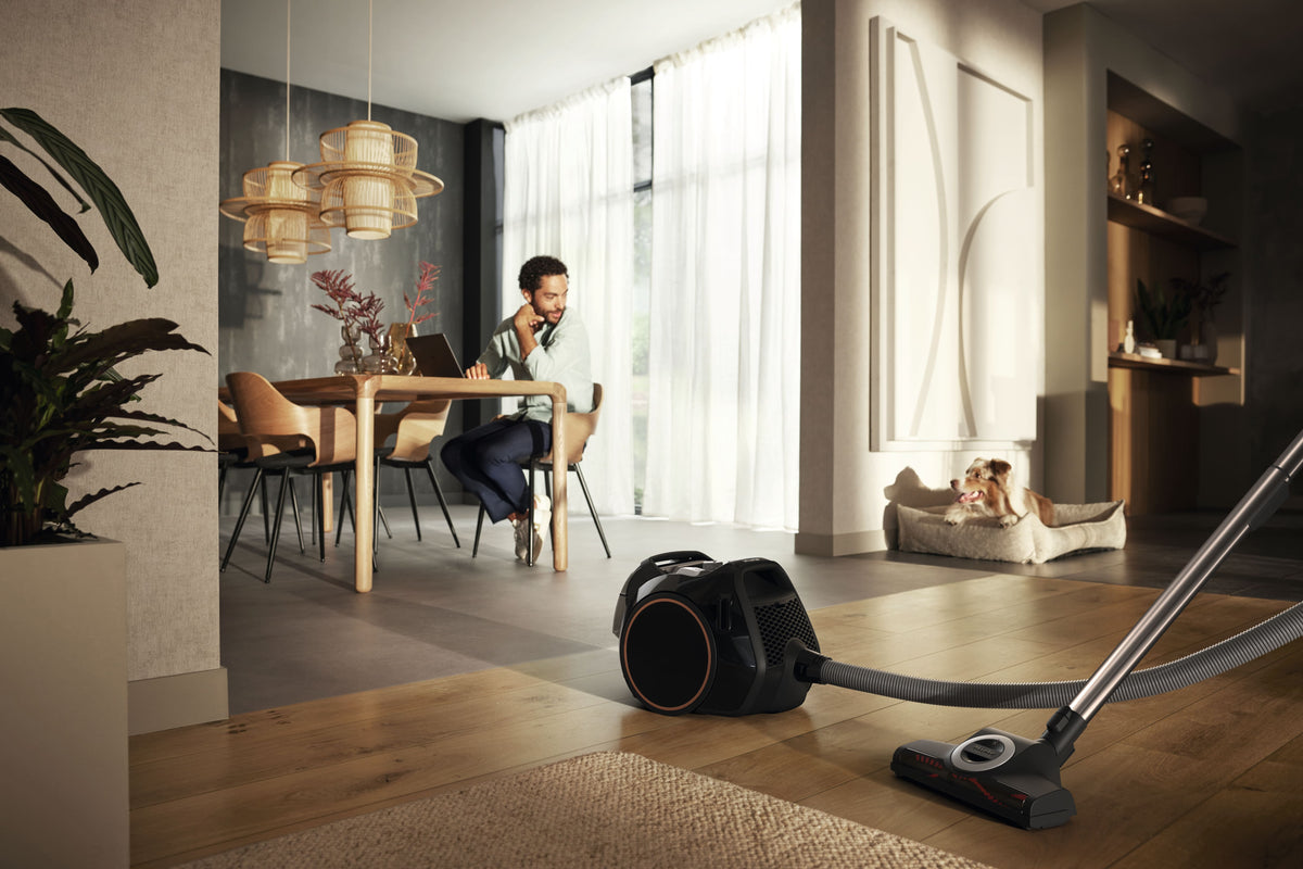 Miele Boost CX1 Cat & Dog Obsidian Black, SKU 11735550