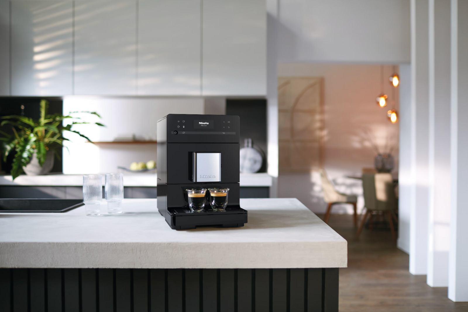 Miele Countertop coffee machine SILVER CM 5310 Silence Obsidian Black SKU 11648150