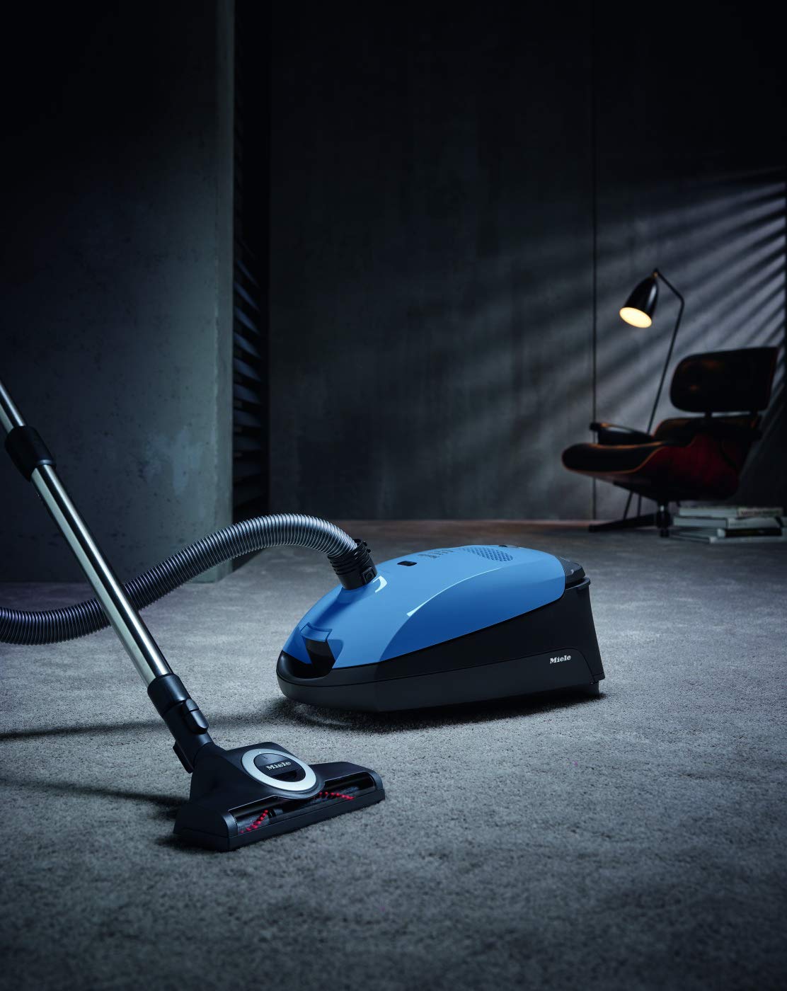 Miele Classic C1 Turbo Team PowerLine, Tech blue SKU 41BAN044USA