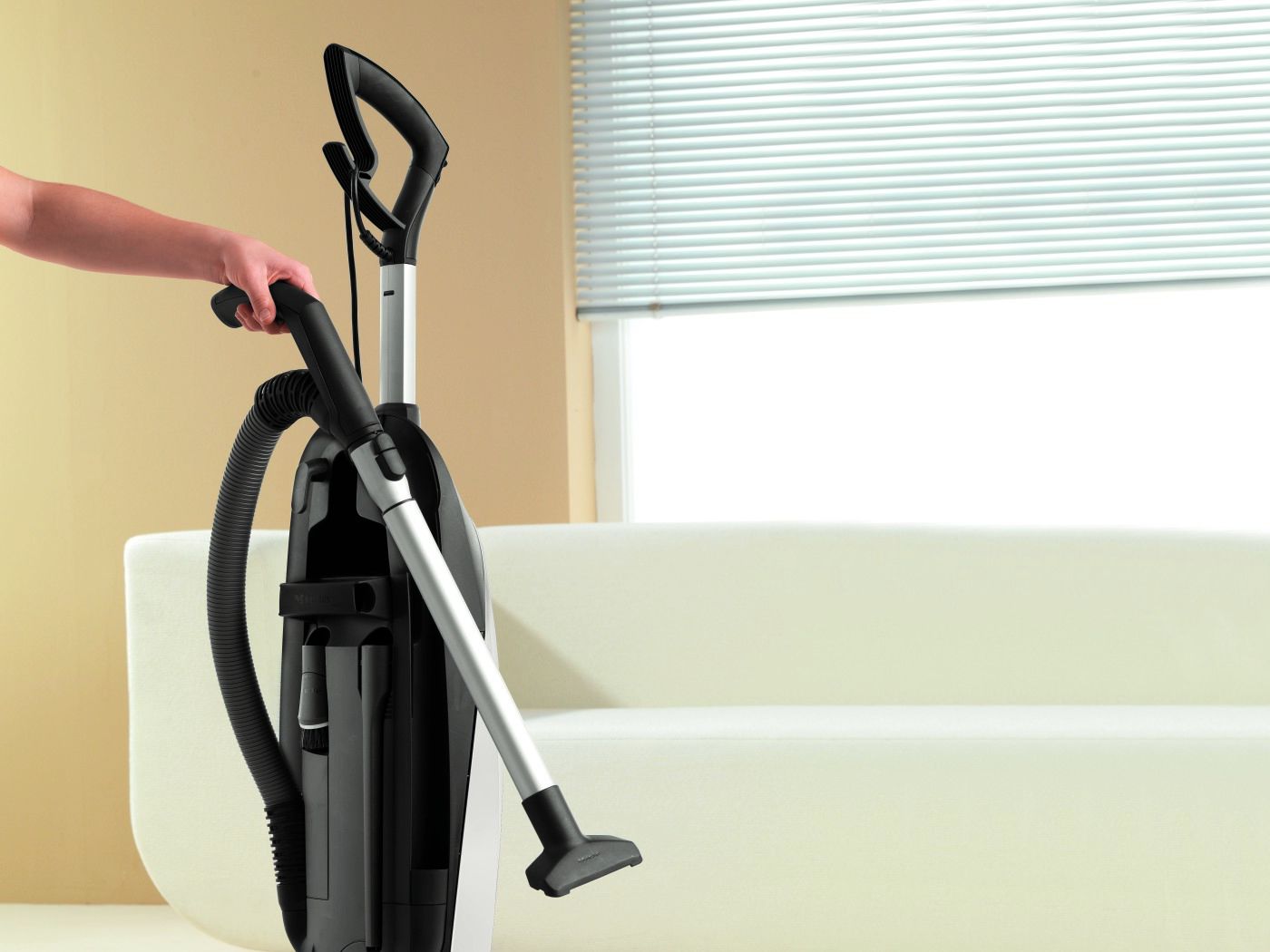 Miele Dynamic U1 PowerLine Upright Vacuum - Thumbnail 5