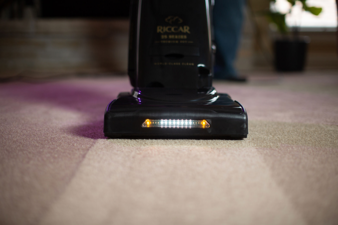 R25 Premium Pet Upright Vacuum, Model R25P – Red Vacuums